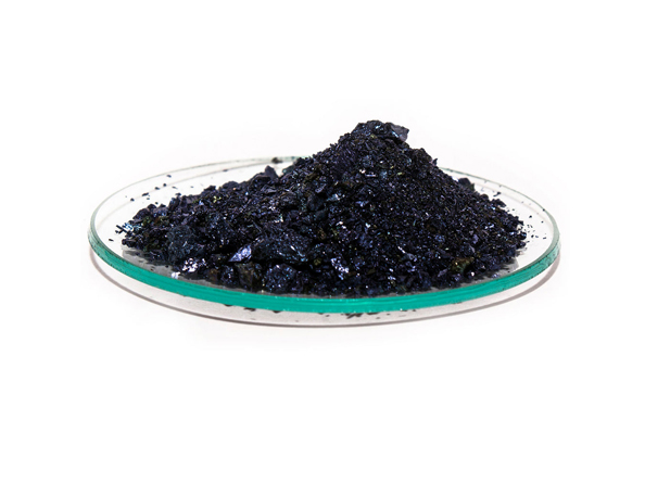 What containers will potassium permanganate be used in general? What's the advantage of this?